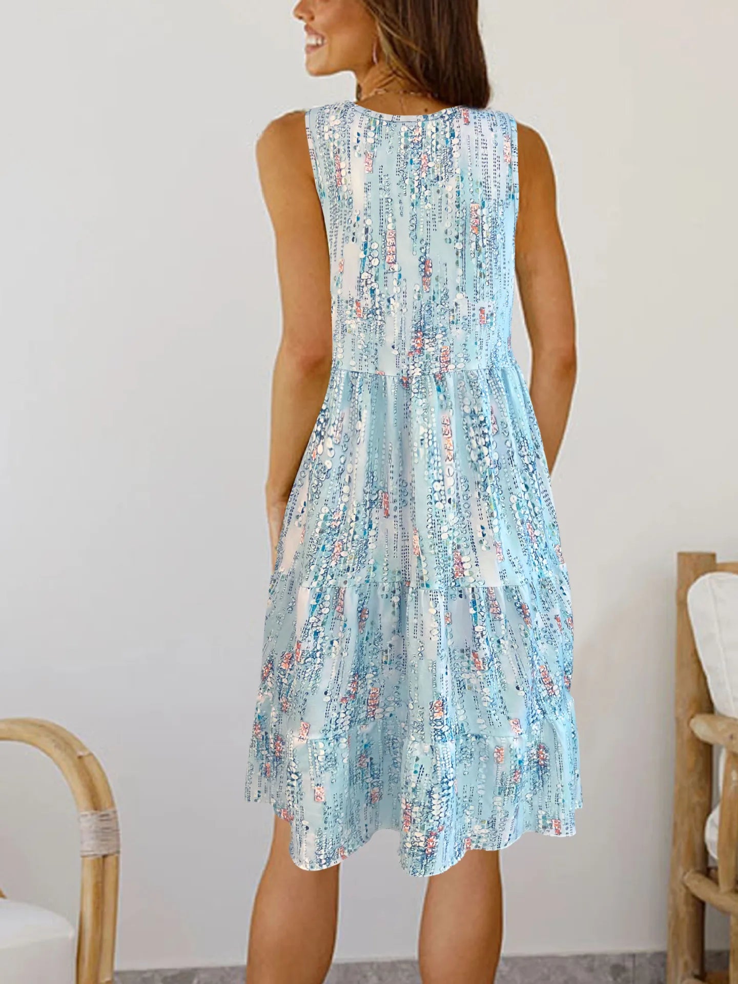 Spring and summer new casual fashion floral print loose round neck sleeveless mid-length dress