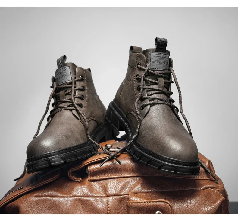 Winter Men Boots Outdoor Leather Ankle Boots Lightweight High Top Casual Boots Designer Male Work Boots Classic Handmade Boots