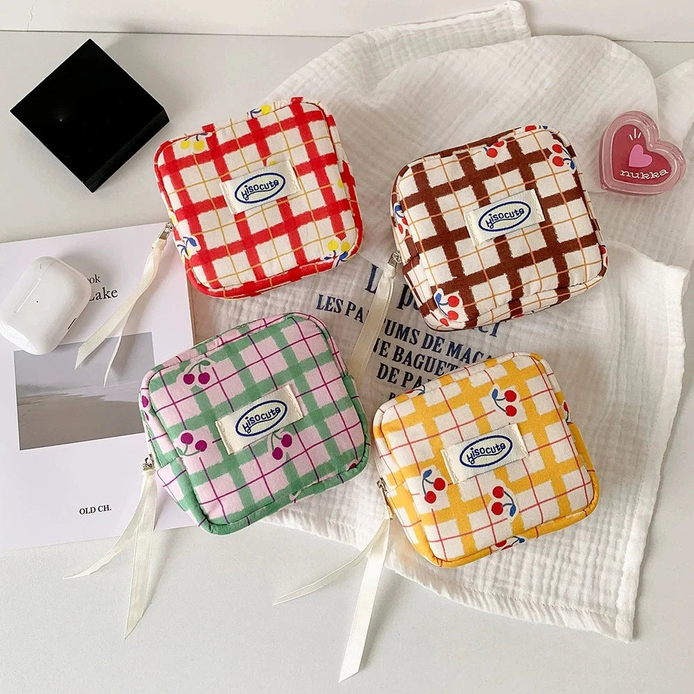 Makeup Bag for Purse, Cute Cosmetic Bag for Purse,Portable Mini Makeup Bag,Travel Toiletry Small Makeup Pouch for Women