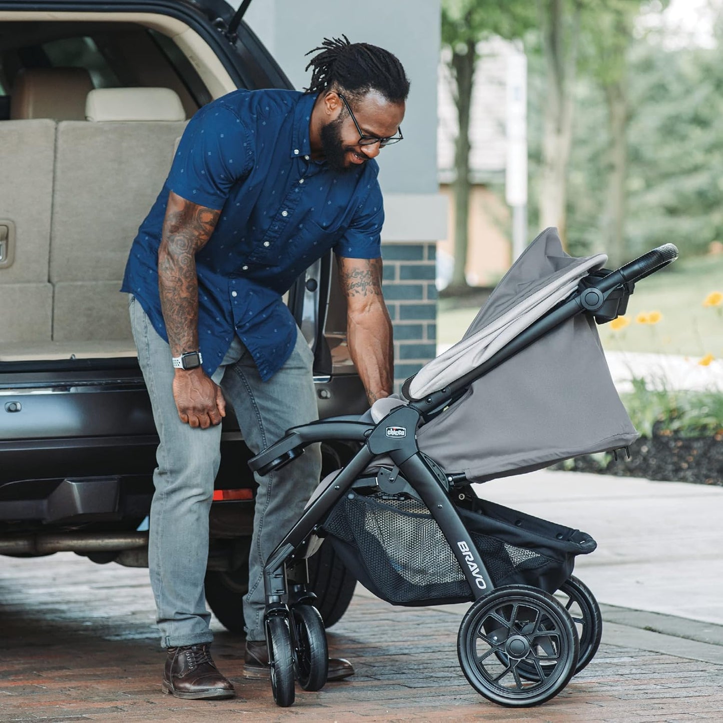 Bravo LE Trio Travel System, Bravo LE Quick-Fold Stroller with Keyfit 30 Zip Infant Car Seat, Car Seat and Stroller Combo | Driftwood/Grey